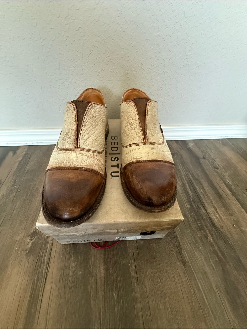 BED|STU Two-Tone Brown and Cream Leather Slip-On Loafers